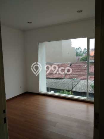 HOT LISTING! Rumah Untuk Investasi area Gading Serpong, LT 72m² LB 90m² HOT LISTING! Rumah Untuk Investasi area Gading Serpong, LT 72m² LB 90m²