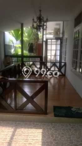 Rumah di Ciputat, Tangerang Selatan, Luas 337m² Bangunan 300m² Rumah di Ciputat, Tangerang Selatan, Luas 337m² Bangunan 300m²