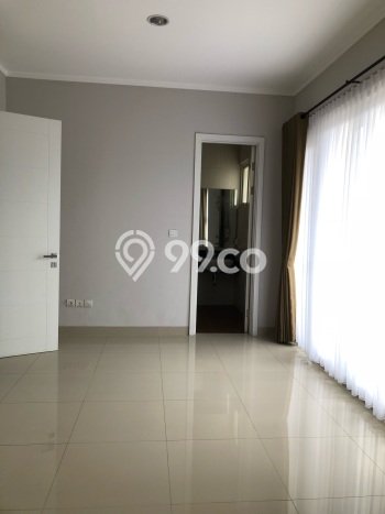 Rumah dengan Lokasi Strategis 4 KT di Summarecon Bekasi, Bekasi Rumah dengan Lokasi Strategis 4 KT di Summarecon Bekasi, Bekasi