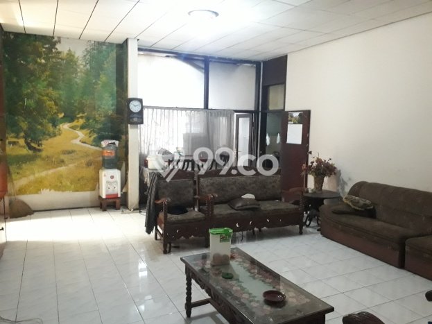 Rumah LT 250m² Akses Strategis di Kawasan Elite Buah Batu, Bandung Rumah LT 250m² Akses Strategis di Kawasan Elite Buah Batu, Bandung