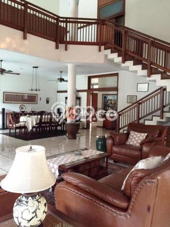 Rumah Elit LB 480m2 Siap Huni Desain Elegan di BSD City, Tangerang Rumah Elit LB 480m2 Siap Huni Desain Elegan di BSD City, Tangerang