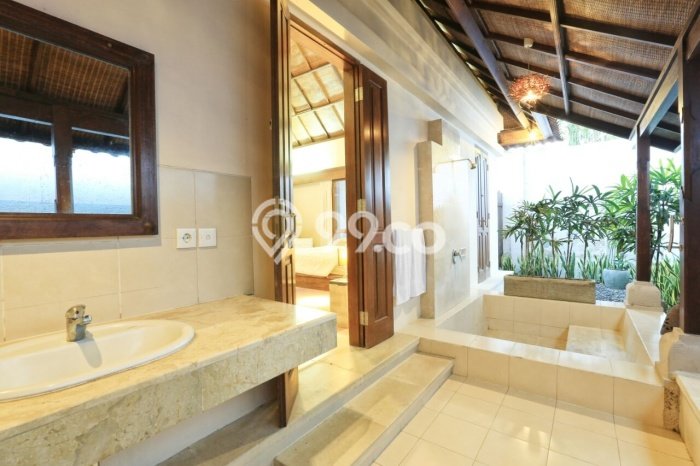 Siap Huni Rumah Mewah 6 Kamar di Ubud Dekat ke Mana Saja Siap Huni Rumah Mewah 6 Kamar di Ubud Dekat ke Mana Saja