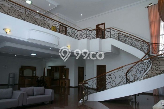 For Sale! Premium House LT 1100m2 Desain Modern di Setiabudi For Sale! Premium House LT 1100m2 Desain Modern di Setiabudi