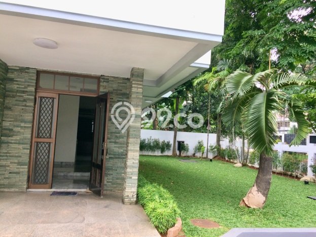 Rumah Bagus Disewakan di Pondok Indah, Jakarta Selatan LT 450m2, LB 350m2 Rumah Bagus Disewakan di Pondok Indah, Jakarta Selatan LT 450m2, LB 350m2
