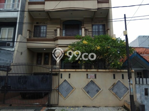 Dijual Rumah Luas Megah Dengan View Cantik di Tanjung Duren Selatan, Jakarta Barat Dijual Rumah Luas Megah Dengan View Cantik di Tanjung Duren Selatan, Jakarta Barat