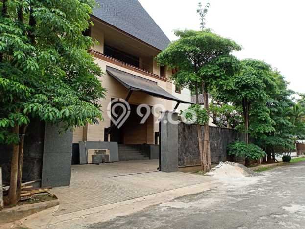 Rumah sewa siap huni 4 Kamar Tidur di Simprug, Jakarta Selatan Rumah sewa siap huni 4 Kamar Tidur di Simprug, Jakarta Selatan