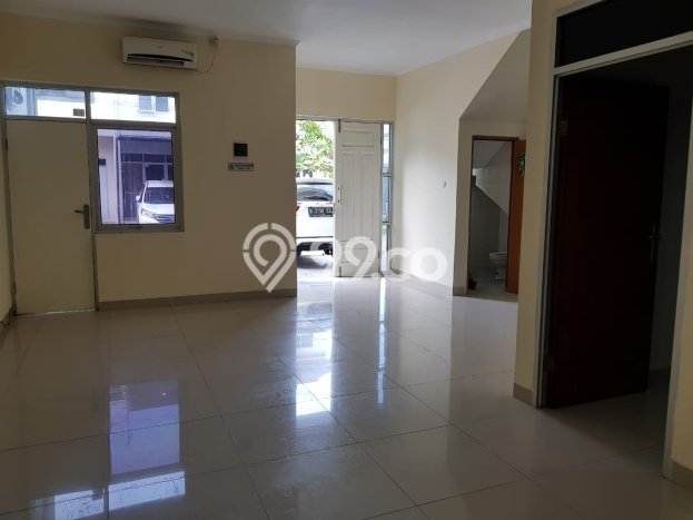 Hunian Nyaman Asri 4 KT Siap Huni di Bintaro Tangerang Selatan Hunian Nyaman Asri 4 KT Siap Huni di Bintaro Tangerang Selatan
