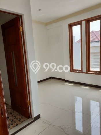 Dijual Rumah 4 Kamar Lokasi Ideal Nyaman dan Strategis di Tambaksari Dijual Rumah 4 Kamar Lokasi Ideal Nyaman dan Strategis di Tambaksari