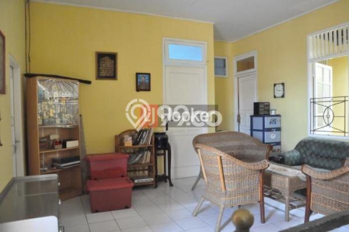 Dijual Cepat Rumah Bagus Siap Huni LB 200m2 di Pamulang, Tangerang Selatan Dijual Cepat Rumah Bagus Siap Huni LB 200m2 di Pamulang, Tangerang Selatan