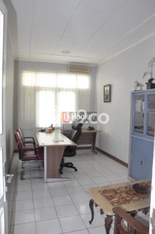Dijual Cepat Rumah Bagus Siap Huni LB 200m2 di Pamulang, Tangerang Selatan Dijual Cepat Rumah Bagus Siap Huni LB 200m2 di Pamulang, Tangerang Selatan