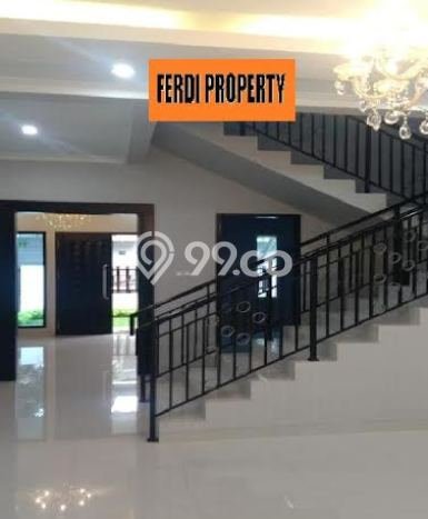 Rumah Luxury Modern Tanpa Renovasi di Cibubur Jakarta Timur Rumah Luxury Modern Tanpa Renovasi di Cibubur Jakarta Timur