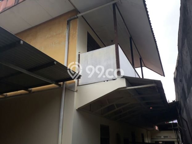 Rumah Modern 9 Kamar LT 385m2 di Wonodri Rumah Modern 9 Kamar LT 385m2 di Wonodri