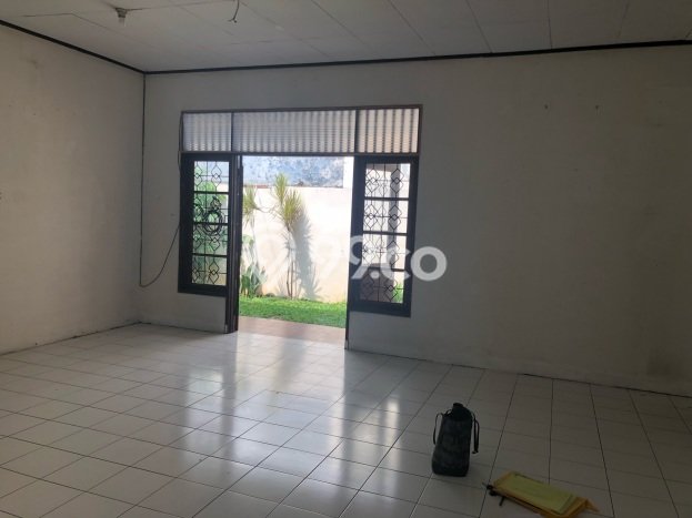 Rumah Bagus kawasan Kemang Pratama, Bekasi, LT 180m² Bangunan 90m² DIJUAL CEPAT! Rumah Bagus kawasan Kemang Pratama, Bekasi, LT 180m² Bangunan 90m² DIJUAL CEPAT!