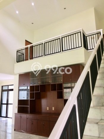 Rumah Bagus Disewakan di Pondok Indah, Jakarta Selatan LT 450m2, LB 350m2 Rumah Bagus Disewakan di Pondok Indah, Jakarta Selatan LT 450m2, LB 350m2