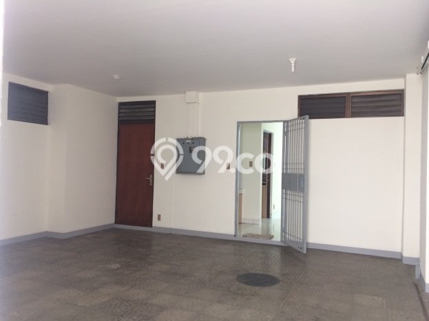 Rumah Bagus Disewakan di Pondok Indah, Jakarta Selatan LT 450m2, LB 350m2 Rumah Bagus Disewakan di Pondok Indah, Jakarta Selatan LT 450m2, LB 350m2