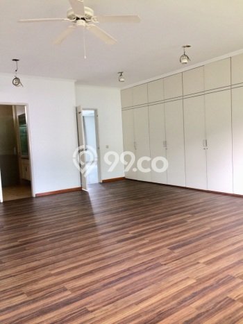 Rumah di Cipete, Dekat Pusat Kota, 3 KM, LT 759m2m² LB 459m2m² Rumah di Cipete, Dekat Pusat Kota, 3 KM, LT 759m2m² LB 459m2m²