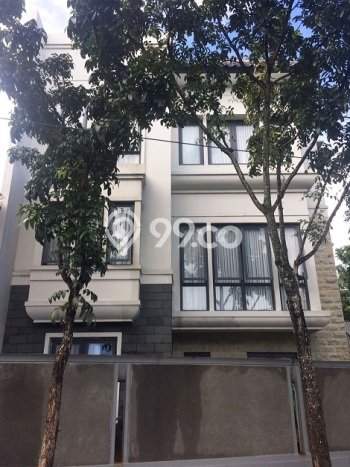 Rumah Elit Modern Tanpa Renovasi di Jurangmangu Tangerang Rumah Elit Modern Tanpa Renovasi di Jurangmangu Tangerang