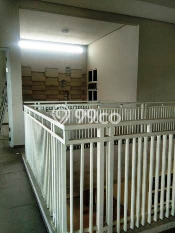 Rumah Luas Asri 6 KT Siap Pakai di Cibubur Jakarta Timur Rumah Luas Asri 6 KT Siap Pakai di Cibubur Jakarta Timur