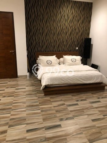 Rumah di Bintaro, Tangerang Selatan, Luas 180m² LB 400m² - JUAL CEPAT! Rumah di Bintaro, Tangerang Selatan, Luas 180m² LB 400m² - JUAL CEPAT!