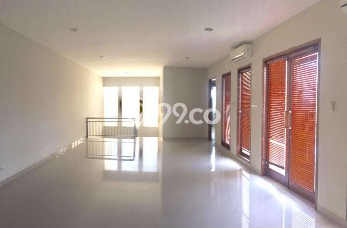 For Sale! Luxury House LT 380m2 Desain Modern di Bintaro For Sale! Luxury House LT 380m2 Desain Modern di Bintaro
