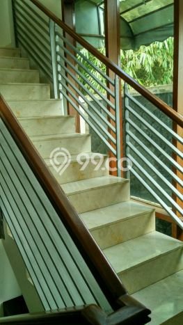 Dijual Rumah Mewah Elegan Dengan View Eksklusif di Bintaro, Tangerang Selatan Dijual Rumah Mewah Elegan Dengan View Eksklusif di Bintaro, Tangerang Selatan