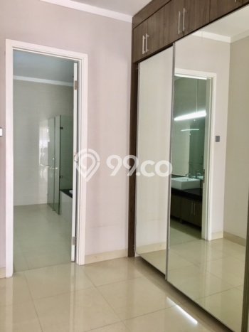 Hunian Elit LB 350m2 Siap Huni Desain Elegan di Bintaro, Tangerang Selatan Hunian Elit LB 350m2 Siap Huni Desain Elegan di Bintaro, Tangerang Selatan