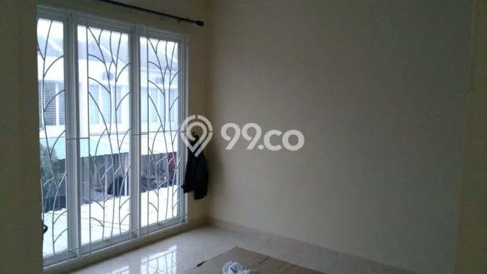 Rumah Disewakan Tangerang LT 98m2 LB 130m2 Area Graha Raya Rumah Disewakan Tangerang LT 98m2 LB 130m2 Area Graha Raya