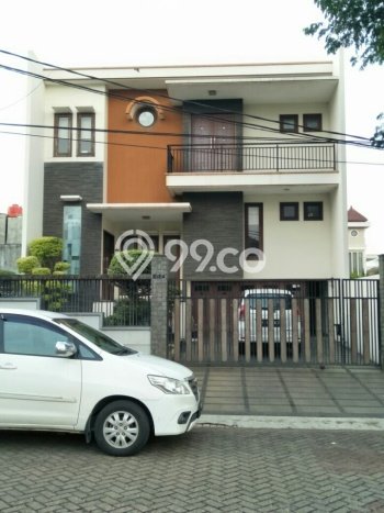Ready to Use! Premium House LT 220m2 Desain Modern di Villa Meruya Ready to Use! Premium House LT 220m2 Desain Modern di Villa Meruya