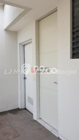 Rumah Luas Asri 4 KT Siap Huni di Bukit Sari Semarang Rumah Luas Asri 4 KT Siap Huni di Bukit Sari Semarang