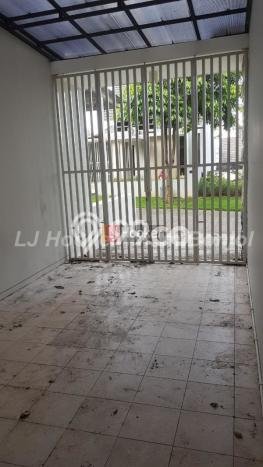 Rumah Luas Asri 4 KT Siap Huni di Bukit Sari Semarang Rumah Luas Asri 4 KT Siap Huni di Bukit Sari Semarang