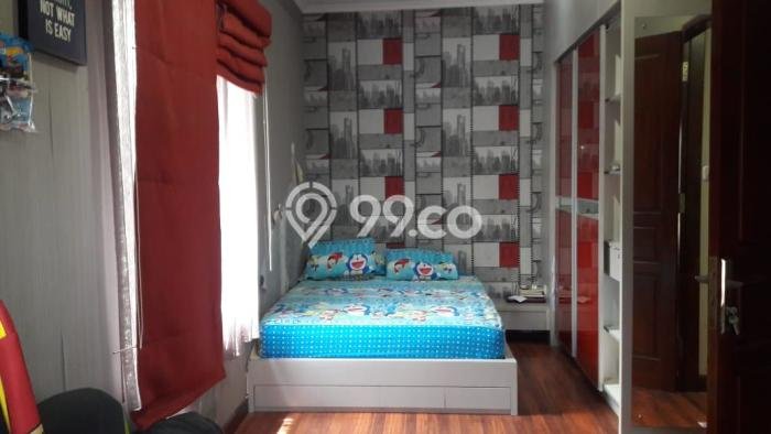Rumah Akses Mudah di Rempoa, Tangerang, Luas 305m² Bangunan 400m² Rumah Akses Mudah di Rempoa, Tangerang, Luas 305m² Bangunan 400m²