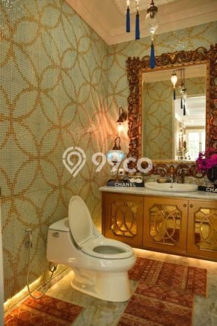 For Sale! Luxury House LT 1035m2 Desain Modern di Kemang For Sale! Luxury House LT 1035m2 Desain Modern di Kemang