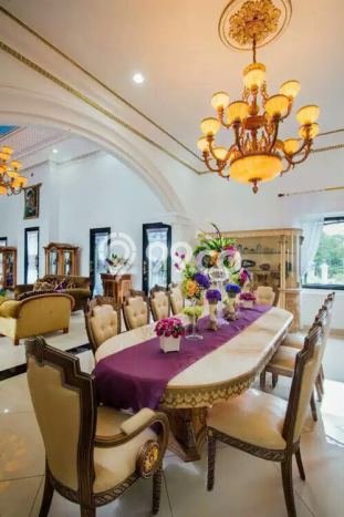 For Sale! Premium House LT 5000m2 Desain Elegan di Sentul City For Sale! Premium House LT 5000m2 Desain Elegan di Sentul City