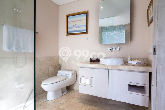 Ready to Use! Luxury House LT 1000m2 Desain Modern di Sanur Ready to Use! Luxury House LT 1000m2 Desain Modern di Sanur