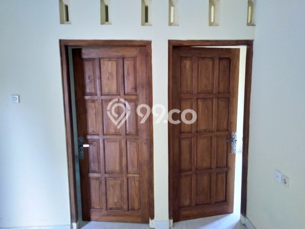 PENAWARAN TERBAIK! Rumah Strategis area Gondangrejo, Luas 77m² LB 40m² PENAWARAN TERBAIK! Rumah Strategis area Gondangrejo, Luas 77m² LB 40m²