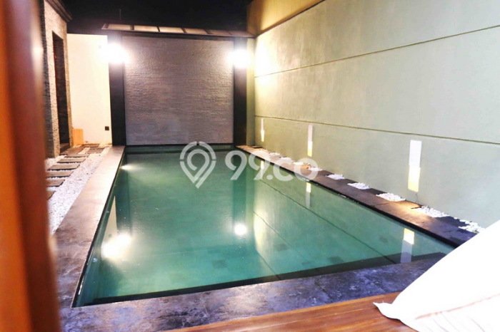 Ready to Use! Luxury House LT 183m2 Desain Modern di Seminyak Ready to Use! Luxury House LT 183m2 Desain Modern di Seminyak