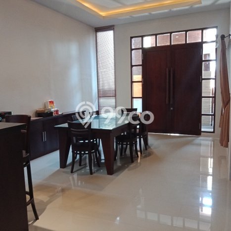 Disewakan! Rumah 3 Kamar Tidur &
4 Kamar Mandi di Nusa Dua, Badung Disewakan! Rumah 3 Kamar Tidur &
4 Kamar Mandi di Nusa Dua, Badung