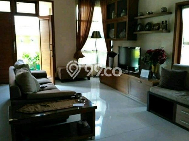Siap Huni Rumah Mewah 6 Kamar di Mangkubumen Dekat ke Mana Pun Siap Huni Rumah Mewah 6 Kamar di Mangkubumen Dekat ke Mana Pun