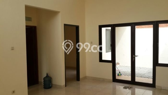 SIAP HUNI! Rumah Strategis area Bintaro, LT 90m² Bangunan 100m² SIAP HUNI! Rumah Strategis area Bintaro, LT 90m² Bangunan 100m²