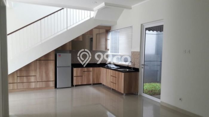 Sewa Rumah Harga Terjangkau di Bintaro Tangerang Selatan Punya 5 Kamar Tidur Sewa Rumah Harga Terjangkau di Bintaro Tangerang Selatan Punya 5 Kamar Tidur