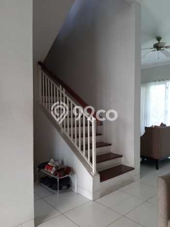 Rumah Mewah LB 200m2 Siap Pakai Desain Elegan di Bintaro, Tangerang Selatan Rumah Mewah LB 200m2 Siap Pakai Desain Elegan di Bintaro, Tangerang Selatan