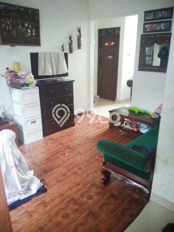 Rumah Strategis dengan Luas Tanah 135m² di Kawasan Ciputat, Tangerang Selatan Rumah Strategis dengan Luas Tanah 135m² di Kawasan Ciputat, Tangerang Selatan