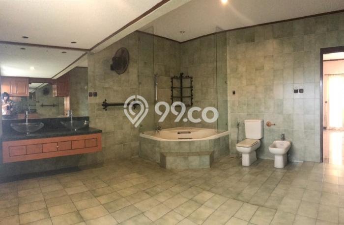 Dijual Rumah Premium dengan Fasilitas Sekitar Lengkap di Cinere, Depok Dijual Rumah Premium dengan Fasilitas Sekitar Lengkap di Cinere, Depok