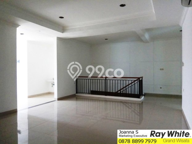 Rumah Bagus area Grand Wisata, Bekasi, LT 180m², LB 225m² Rumah Bagus area Grand Wisata, Bekasi, LT 180m², LB 225m²