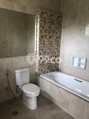 Dijual Rumah Luas Elegan Dengan View Cantik di Summarecon Bekasi, Bekasi Dijual Rumah Luas Elegan Dengan View Cantik di Summarecon Bekasi, Bekasi