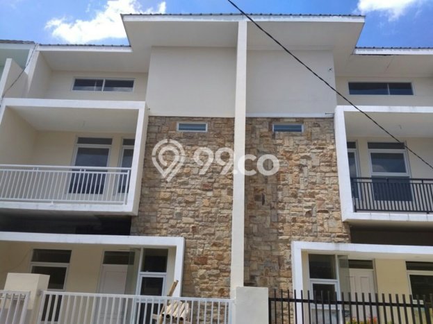 Rumah Strategis Minimalis Lb 140m2 di Arcamanik, Bandung Rumah Strategis Minimalis Lb 140m2 di Arcamanik, Bandung