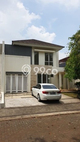 Ready to Use! Luxury House LT 300m2 Desain Modern di BSD Ready to Use! Luxury House LT 300m2 Desain Modern di BSD