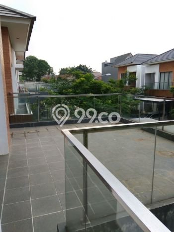 INVESTASI TEPAT! Rumah di Bintaro, Luas 144m² Bangunan 171m² INVESTASI TEPAT! Rumah di Bintaro, Luas 144m² Bangunan 171m²