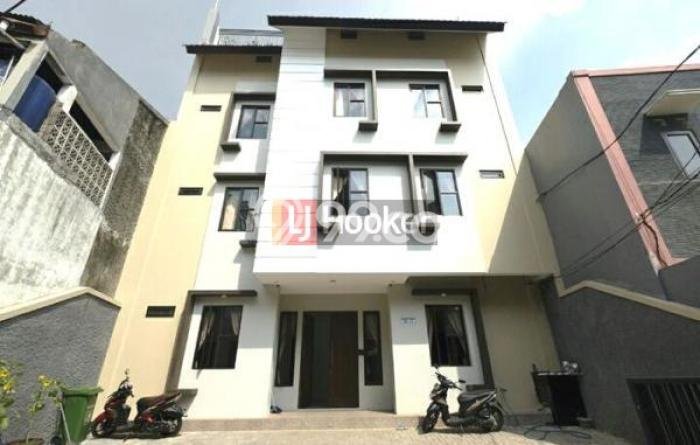 Rumah area Setiabudi, Jakarta Selatan, LT 250m² Bangunan 700m² - JUAL CEPAT! Rumah area Setiabudi, Jakarta Selatan, LT 250m² Bangunan 700m² - JUAL CEPAT!
