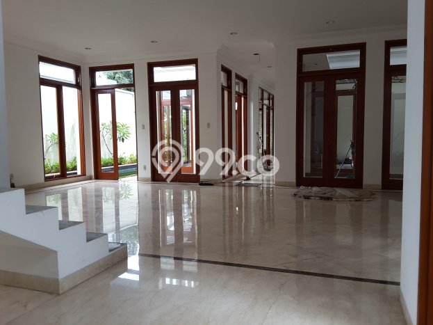 Ready to Use! Premium House LT 550m2 Desain Elegan di Kemang Ready to Use! Premium House LT 550m2 Desain Elegan di Kemang